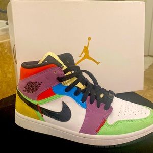 WMNS AIR JORDAN 1 MID SE 'LIGHTBULB'